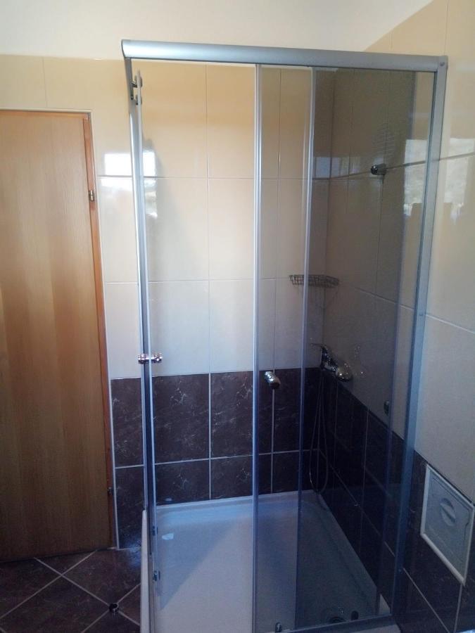Studio Apartman Kika Otočac Екстериор снимка