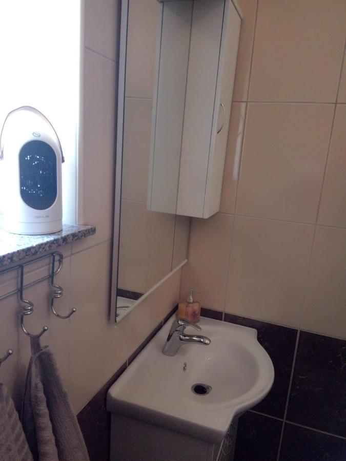 Studio Apartman Kika Otočac Екстериор снимка