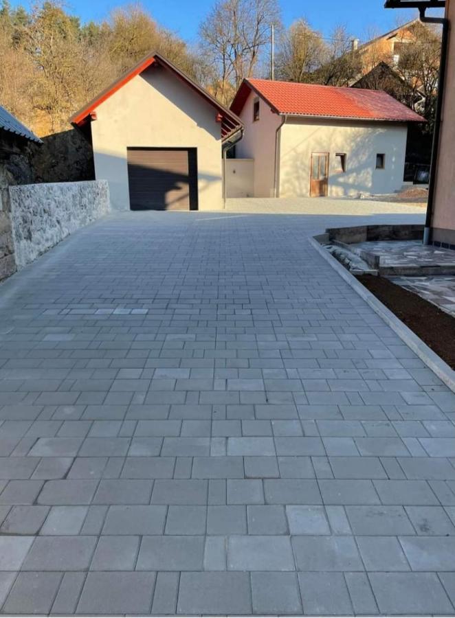 Studio Apartman Kika Otočac Екстериор снимка